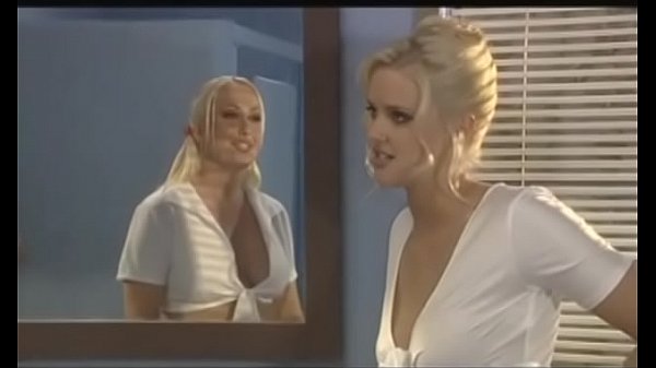 Play MP4 - Lusty slut with round booty Hannah Harper gets deep anal drilling doggystyle