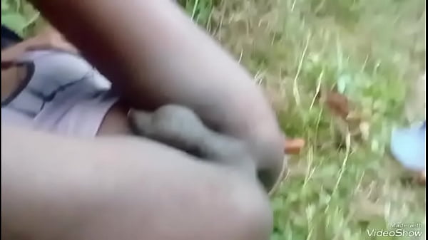 Play MP4 - Kenyan boy with a nice ass jerks off outside and then pees on his balls