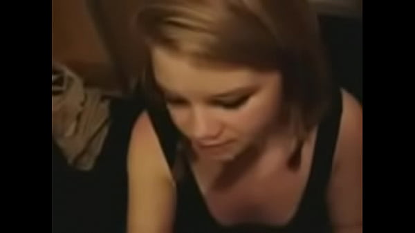 Play MP4 - Brunette chick facial cumshot