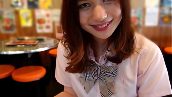 Part1 Fカップ巨乳＆ハーフのかれんからデートのお誘いがっ！もちろん即okして新大久保でデート開始！スカートも短くしちゃって&hellip;大人への階段を登ると共に色気づく様子に、若人の眩さを感じます(しみじみ) thumbnail