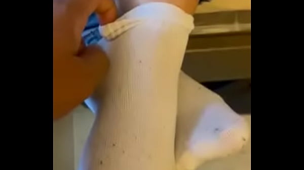 Nonton Socks Come Off Nicely thumbnail