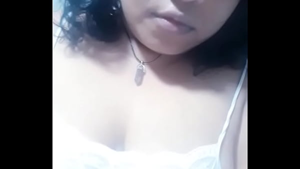 Play MP4 - Un angelito de encaje