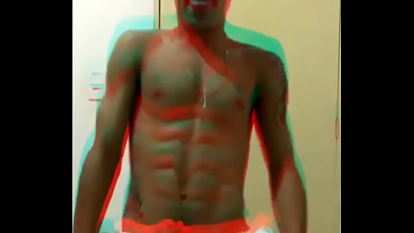 Play MP4 - NOVINHO DO INSTAGRAM SUCESSO POR DAN&Ccedil;AR SEM CUECA &lpar;NOVA MODA&rpar;