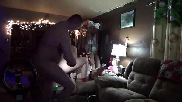 Play MP4 - Getting her to play around