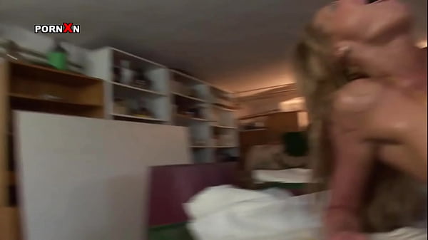 Slutty whore gets arse filled with_warm pee