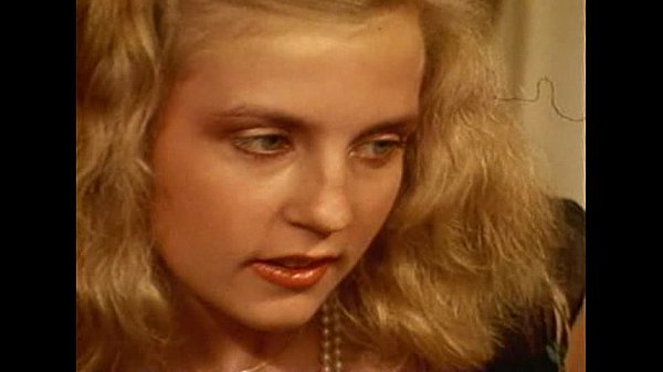 Play MP4 - LBO - Double Pleasure - scene 3