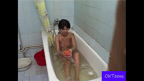 Nonton Temchik And Lana Chan - 2 Free Video thumbnail