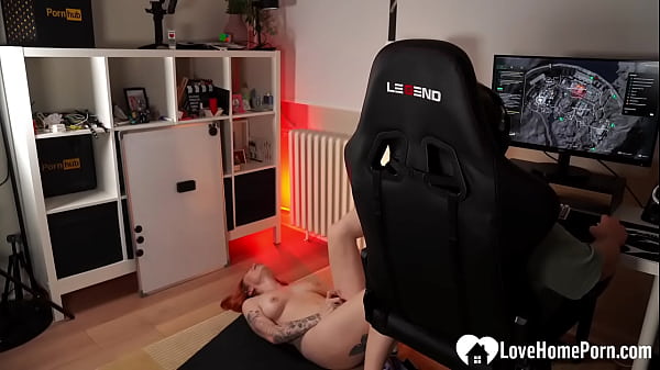 Redheaded cuttie trains before stretching 