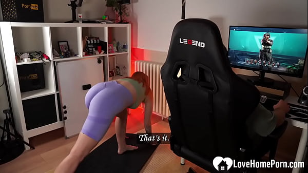 Redheaded cuttie trains before stretching 