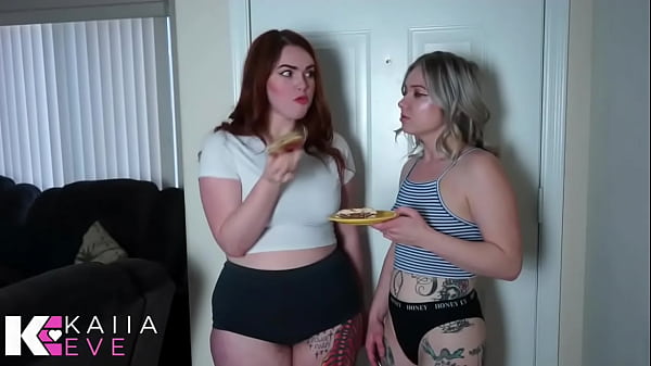 Feeder Feeds Redhead Hottie Who Expands & Gets Stuck thumbnail