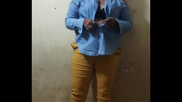 Monabhabhi_coconut_oil boobs massage