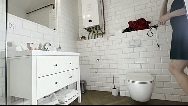 Nonton Super Hot Bitch Sucking Dick In The Bath thumbnail