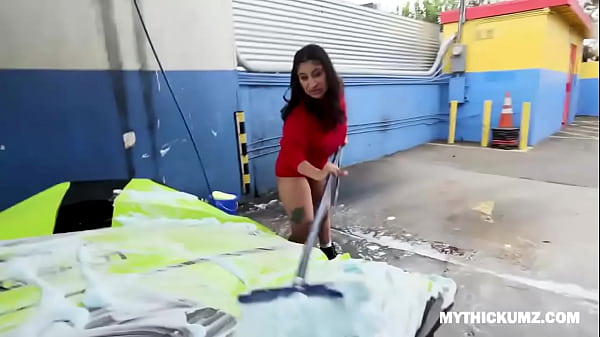 Nonton Super Sloppy Gagging By Thick Latina Hottie thumbnail