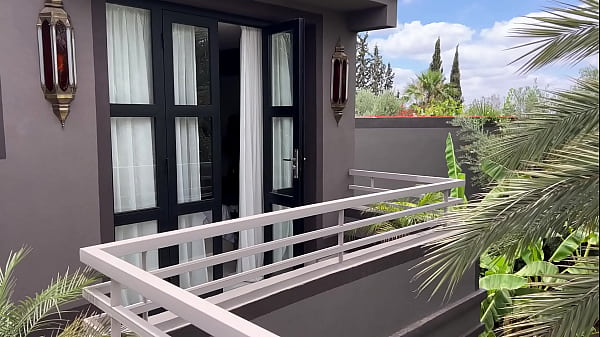 Nonton Too Close For Just Family. Stepmother Fucks Stepson After The Beach thumbnail