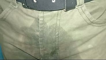 Nonton Pantal&oacute;n Orinado Solo Mojado thumbnail