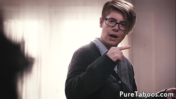 Tattooedgoth beauty getting anally pounded