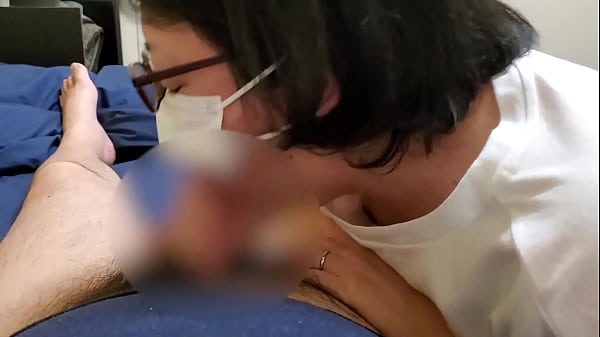 Play MP4 - A married woman who looks delicious and sucks a cock in her mouth：The full video is&srarr;https&colon;&sol;&sol;www&period;xvideos&period;red&sol;channels&sol;aika-frau