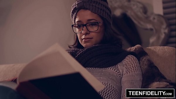 Play MP4 - TEENFIDELITY Izzy Bell Creampied On The Couch