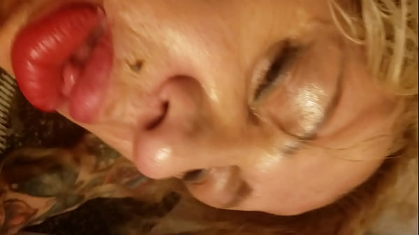 Play MP4 - Megan Fox Cl ass stuffed