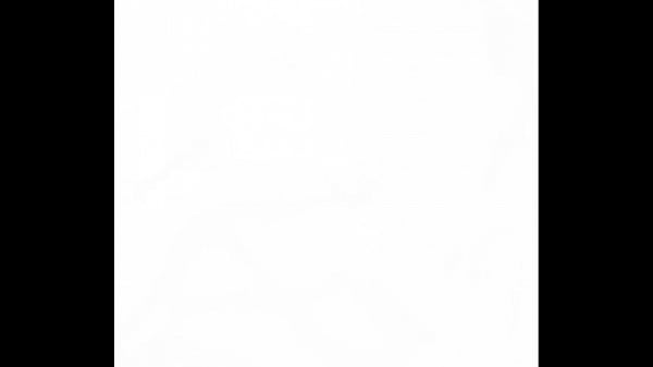 Con pollerita de cuero 