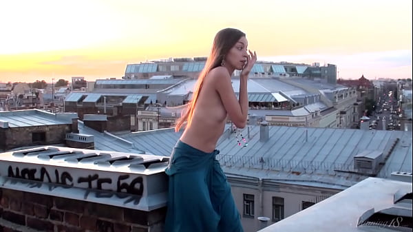 Play MP4 - Sexy Russian Babe Sofy B Posing Nude On The Rooftop