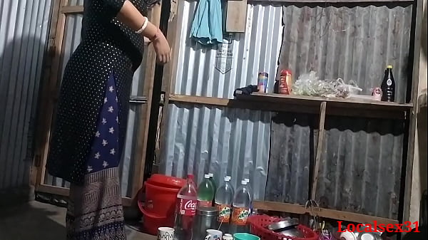 Play MP4 - Indian wife Sex in Desi Guy in Hushband wife