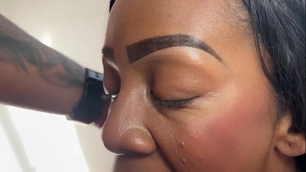 Play MP4 - Mulata gostosa sendo fudida por uma mavambo de 21 cm at&eacute; receber 3 leitadas na buceta sem camisinha &period;