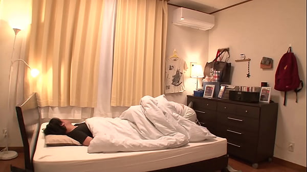 Play MP4 - https&colon;&sol;&sol;bit&period;ly&sol;35fmLLz　彼氏の極小チ&cir;ポに欲求不満な妹は、偶然見た僕のデカチンに釘付け！？ついに我慢できなくなったのか夜中僕の布団に潜り込んできて&hellip;　お兄ちゃんこんなイイモノ持ってたんだ～　彼氏のチ&cir;ポじゃもうイケないよ！【パート3】