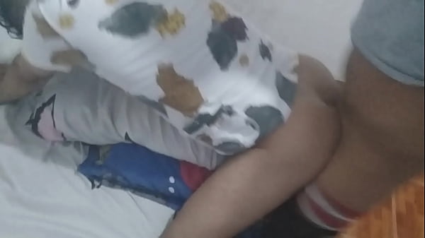 Play MP4 - Cogiendo en plena cuarentena