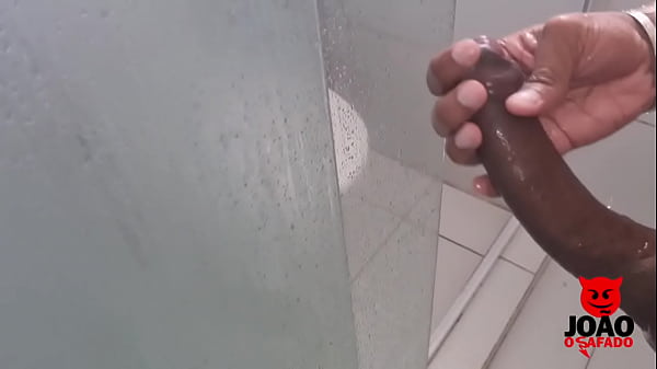 Punheta No Banheiro thumbnail