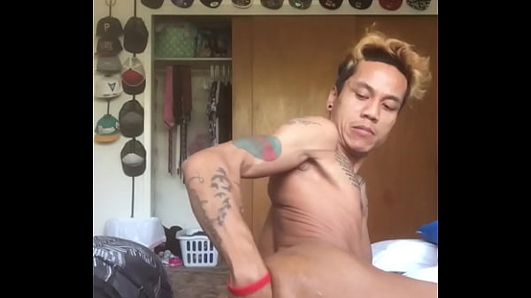 Play MP4 - asian boy self fist