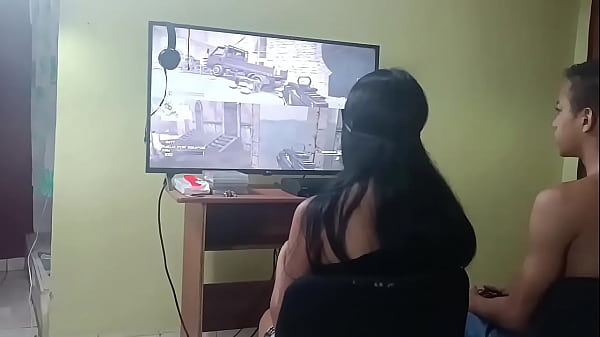 My Girlfriend Loses With Me Playing And It's Her Turn To Give Me A Good Oral And Some Delicious Sitting In The Chair thumbnail