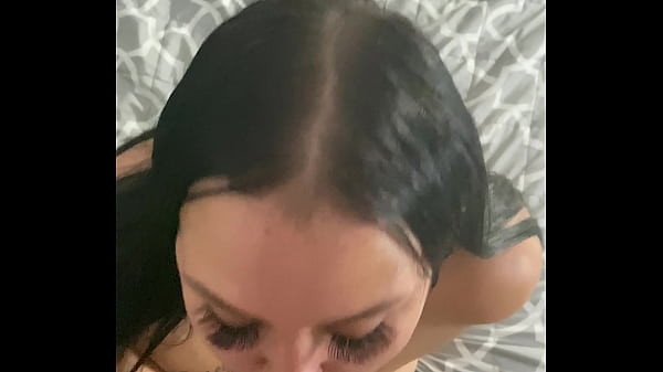 Play MP4 - My best friend's girlfriend blowjob