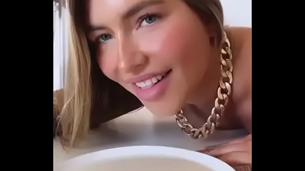 Nonton What's This Pet's Name thumbnail