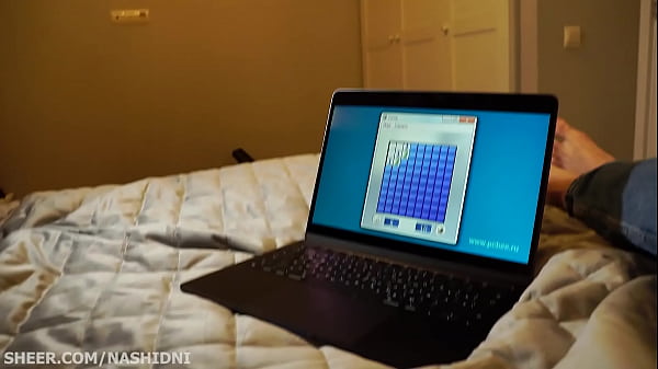 Play MP4 - Came to the meeting of graduates for an orgy