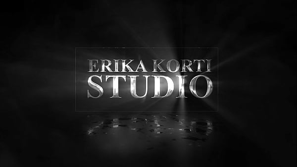 Nonton Hot Milf Mibby Broke A Stallion And Let A Big Cock Fuck Her In The Ass Eks661p01 thumbnail