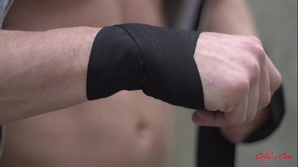 Trainer Seduces Hunk With Dick Sucking 