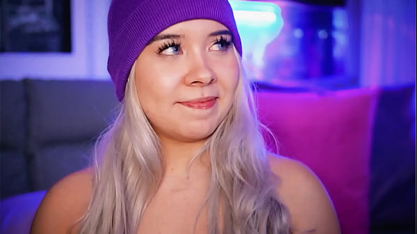 Sexy blonde decides to have sex with her college roommate while broadcasting everything_in public_show