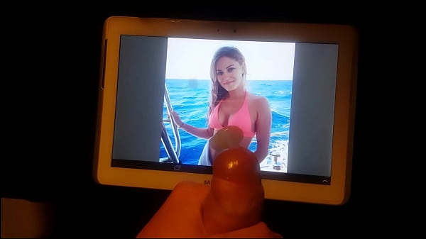 Play MP4 - Cumming over ijustine Cum Tribute Justine Ezarik