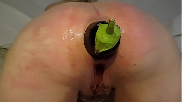 Play MP4 - Huge veg insertion in teen bbw ass