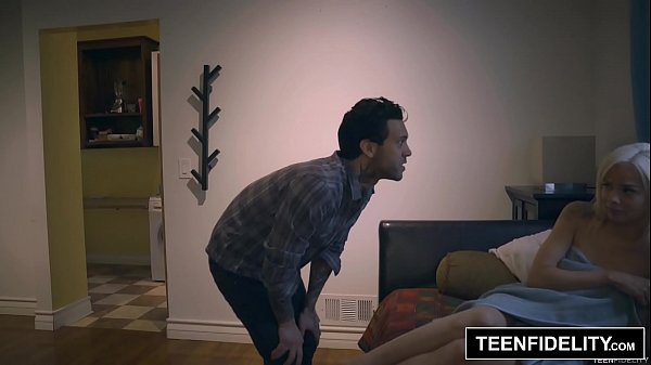 TEENFIDELITY Horny Housesitter Elsa Jean Fucks AThief