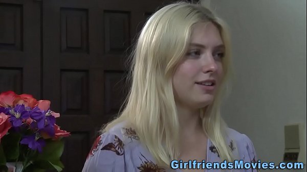 Beautiful teenage lesbians_fingerfuck