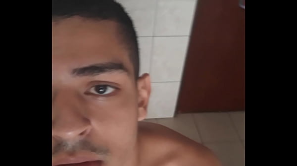 Play MP4 - Norton paulo comendo o entregador de pizza