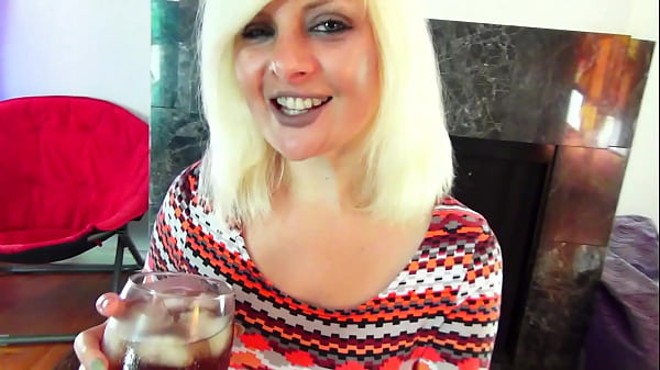 Tea party busty blonde eats ass and takes a golden shower 