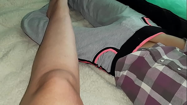 Play MP4 - Many female orgasms in a tent - Girls fly orgasm