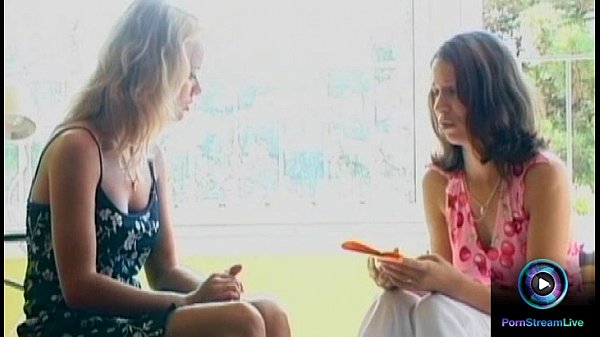 Dora Venter invited her_fuck buddy to play with_her new_dildo