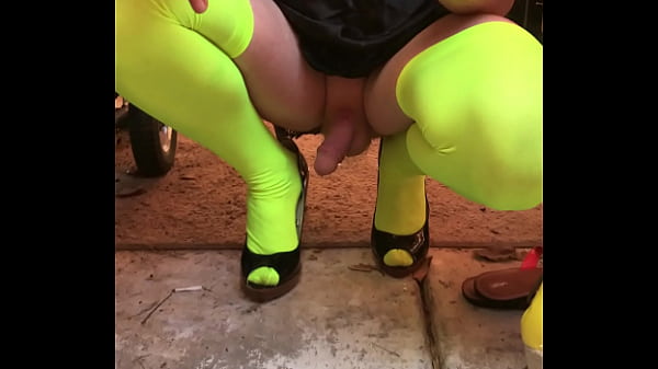 CD SMOKING OUTSIDE WITH MASK 