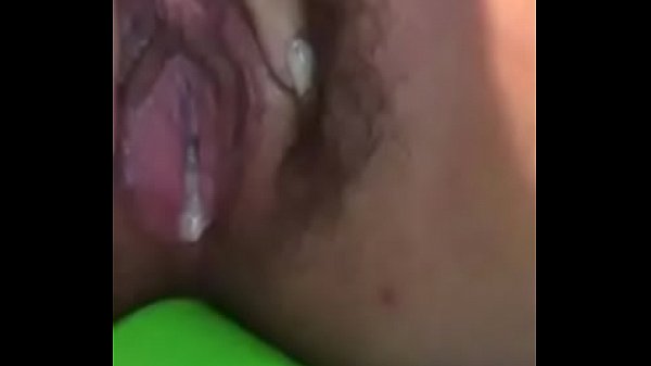 Busting a quick nut with my hitachi while stuffing my loose cunt