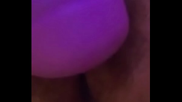 Busting a quick nut with my hitachi while stuffing my loose cunt