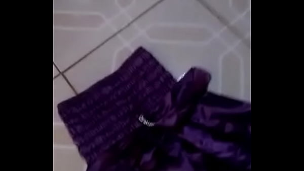 gosando no vestidinho de dalicinha 